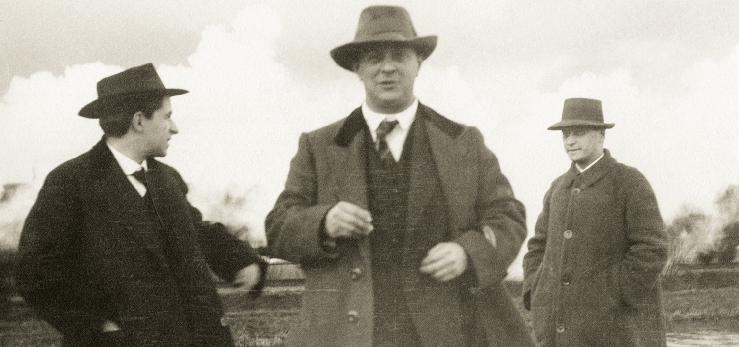 Erwin Stein, Arnold Schönberg, Anton Webern, Amsterdam, 1914 (Arnold Schönberg Center, Wien)